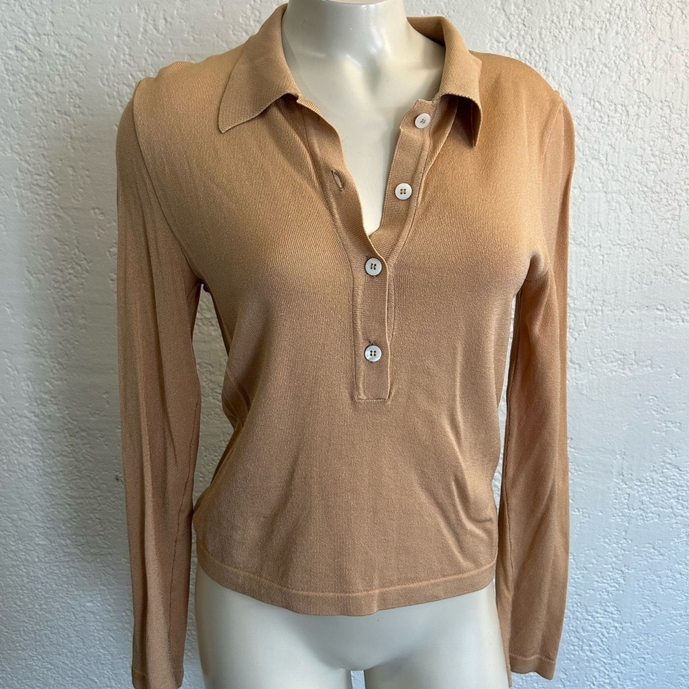 WOLFORD BEIGE TOP SZ SMALL as is ( a tiny pull on the front ) - Picture 2 of 7